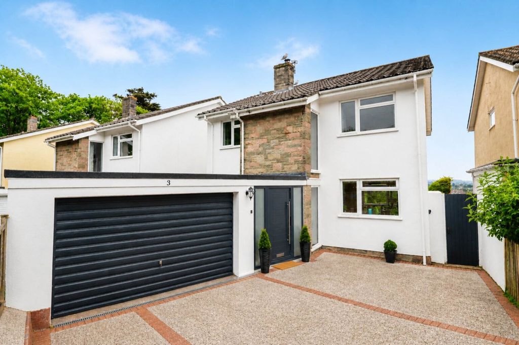 Property photo 1 of 35