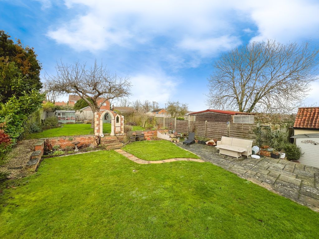 Property photo 2 of 22