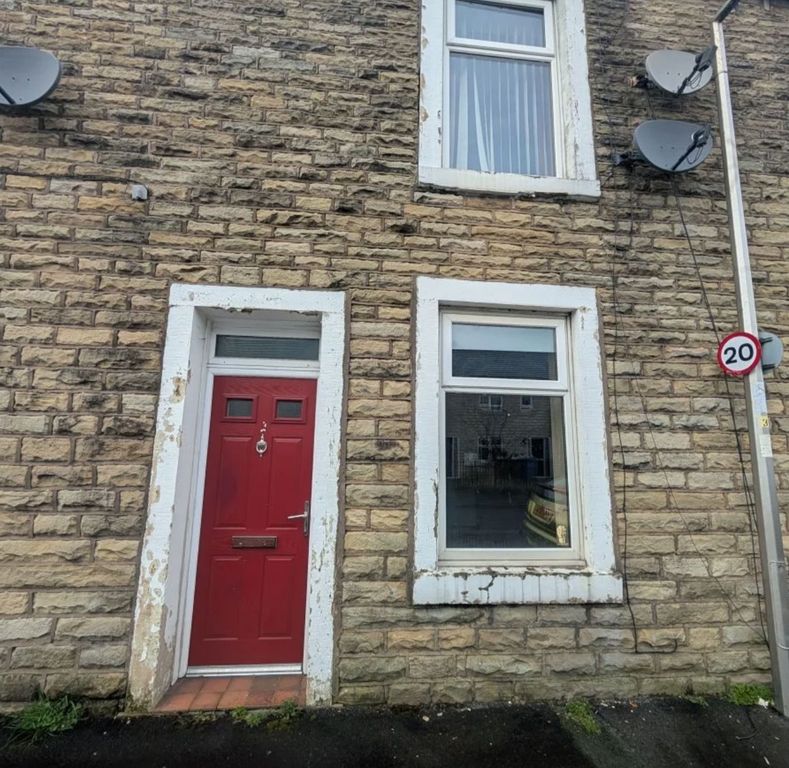 Property photo 1 of 1