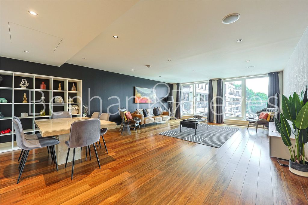 Property photo 1 of 26 Picture No. 18