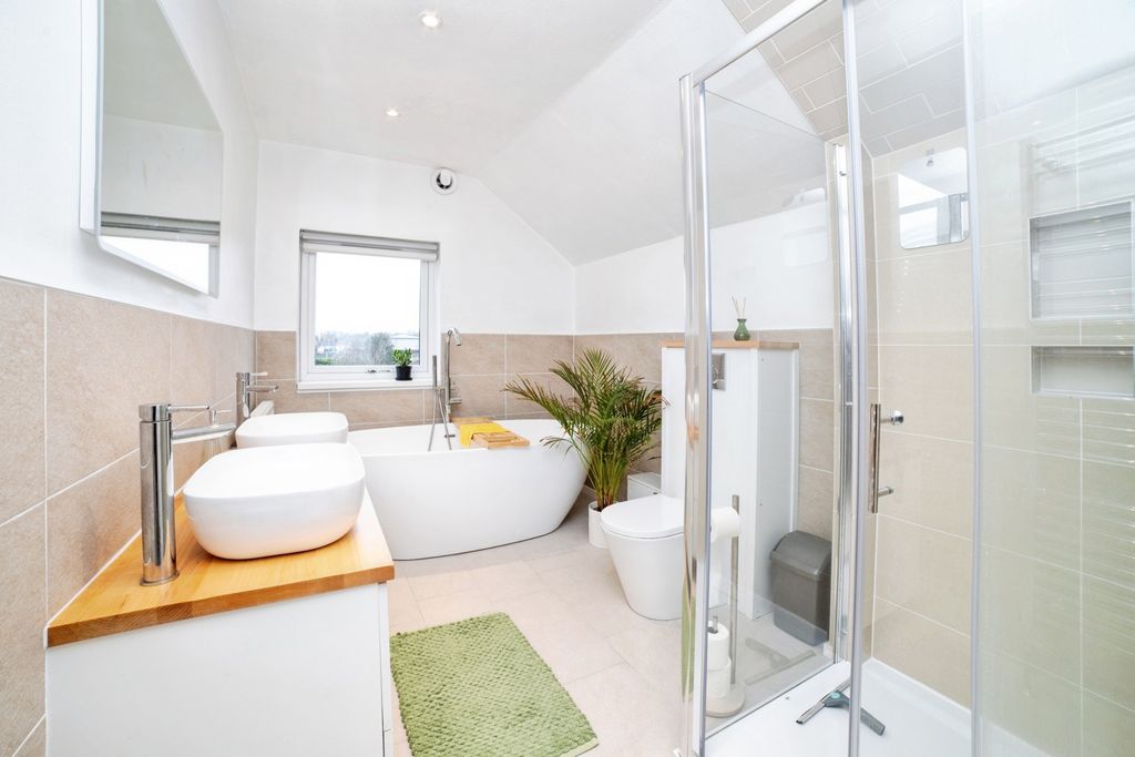 Property photo 1 of 21 Pbox-Img.Jpg