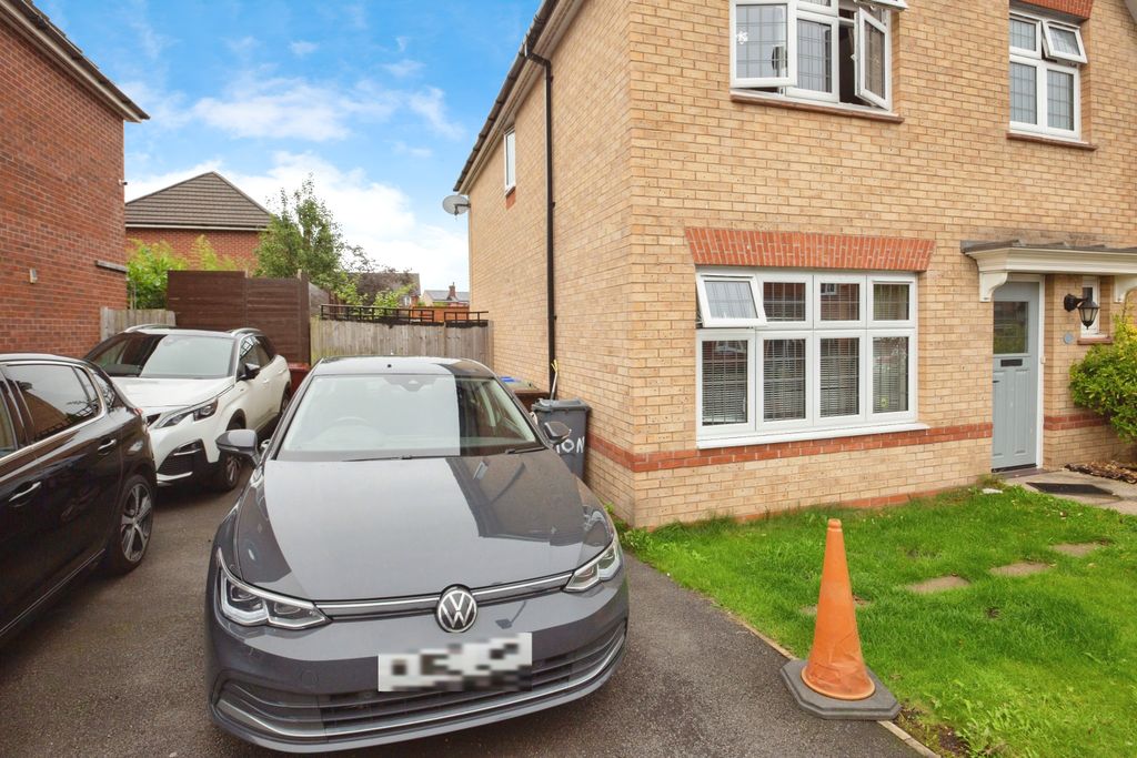 Property photo 2 of 15