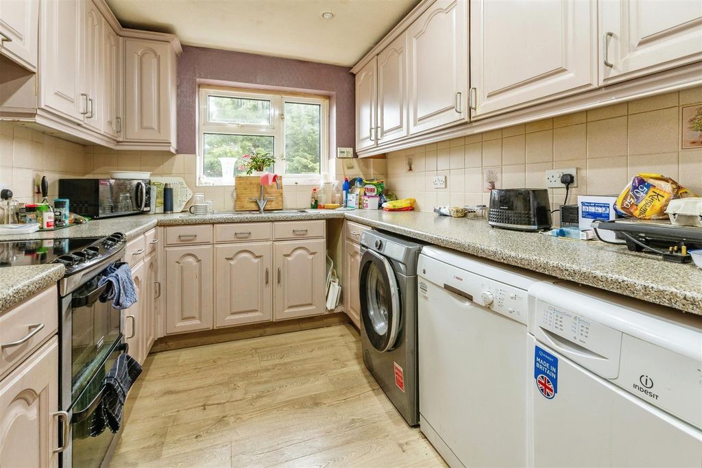 Property photo 3 of 5 29Reservoirroadlondonn144Bb-3.Jpg