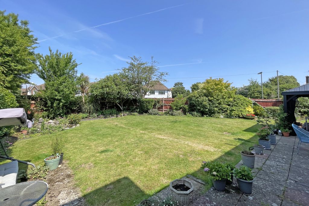 Property photo 2 of 29
