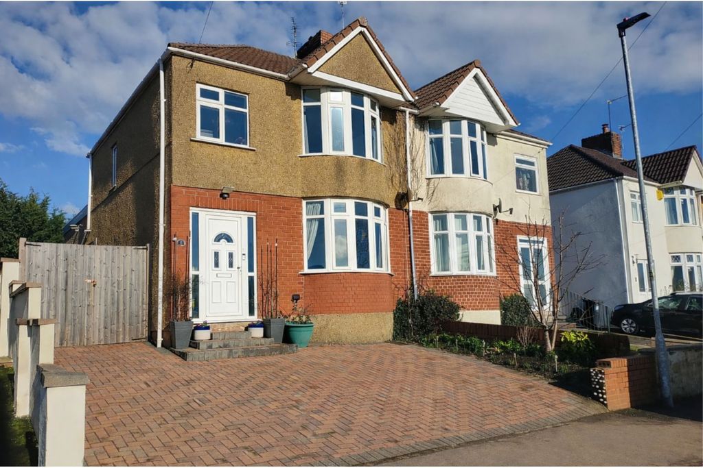 Property photo 1 of 22