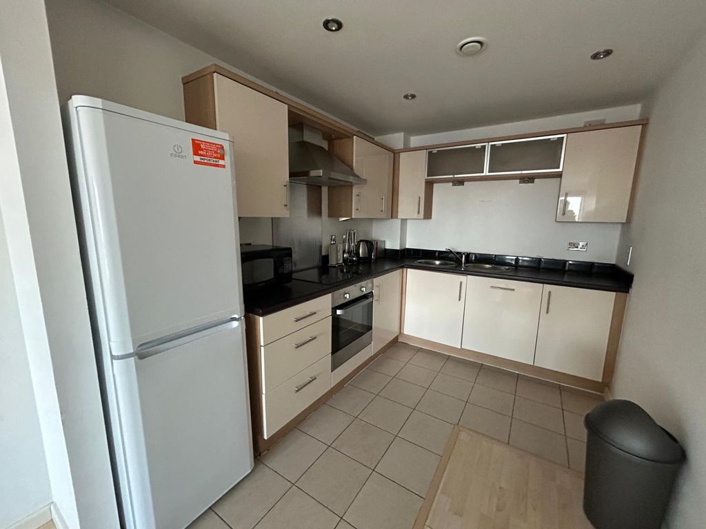 Property photo 3 of 4 Kitchen