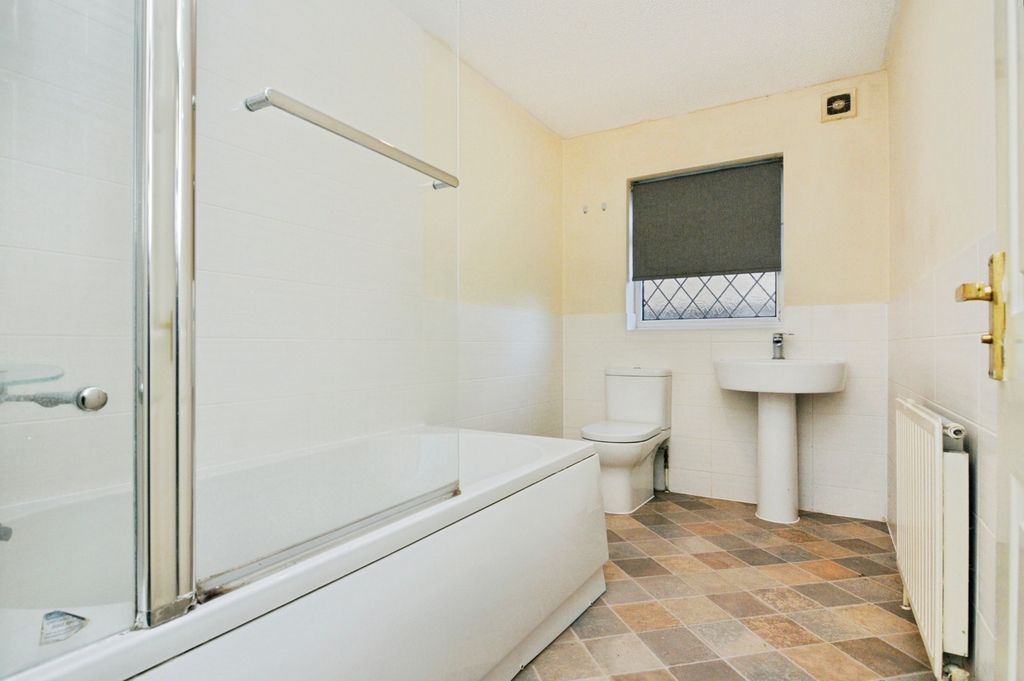 Property photo 3 of 17 Pbox-Img.Jpg