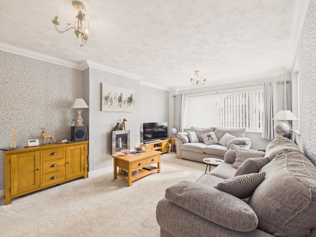 Property photo 2 of 12 5597934
