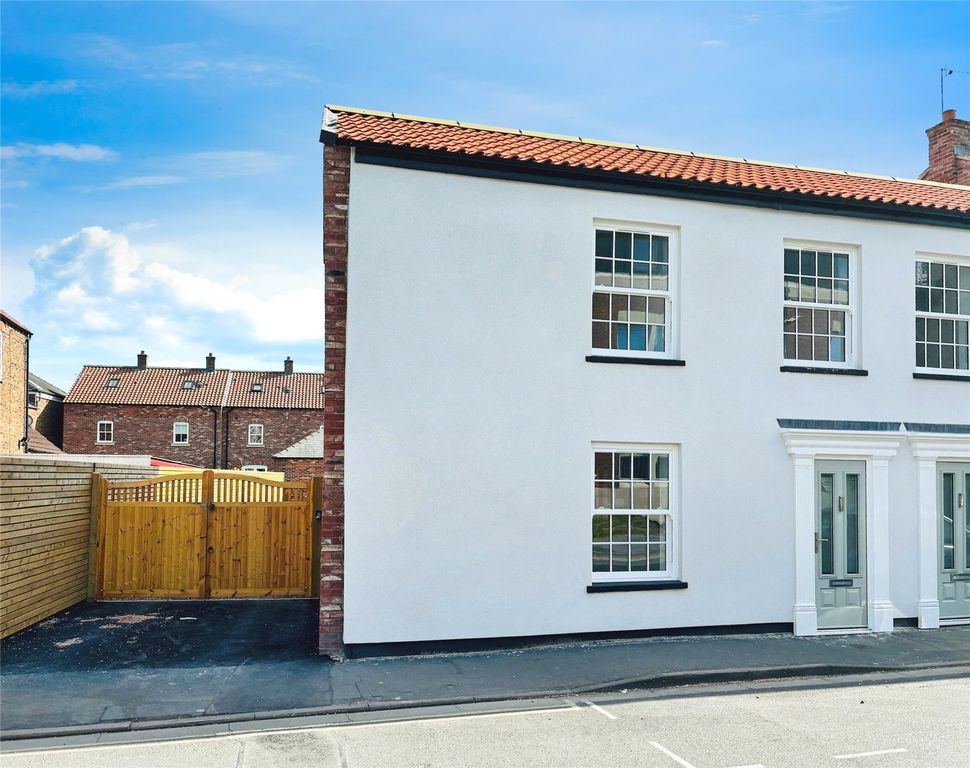 Property photo 2 of 16 Front