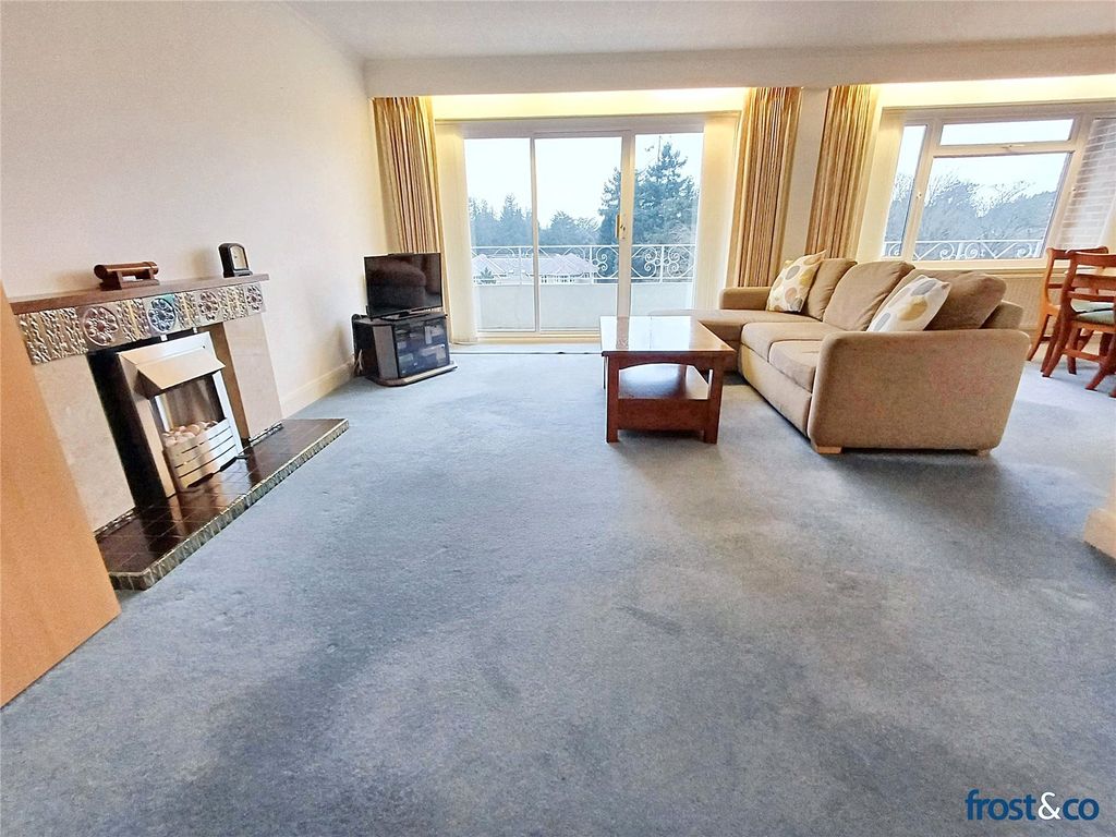 Property photo 2 of 15 Picture No. 16