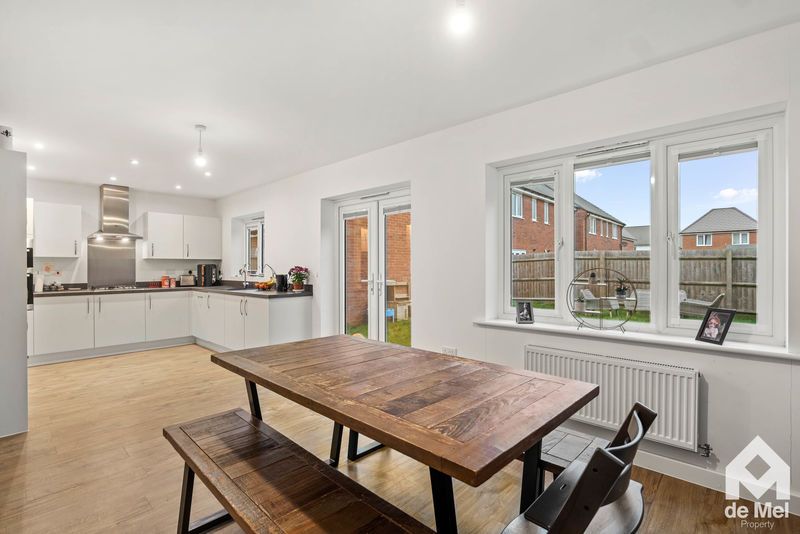 Property photo 3 of 16 Photo 12