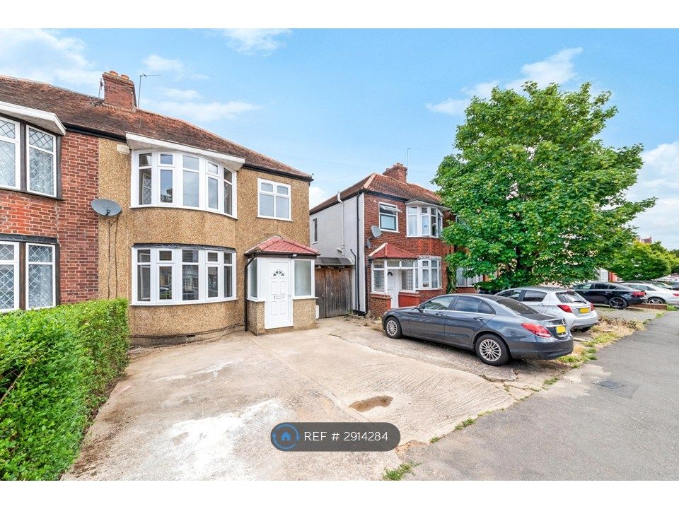 Property photo 2 of 24