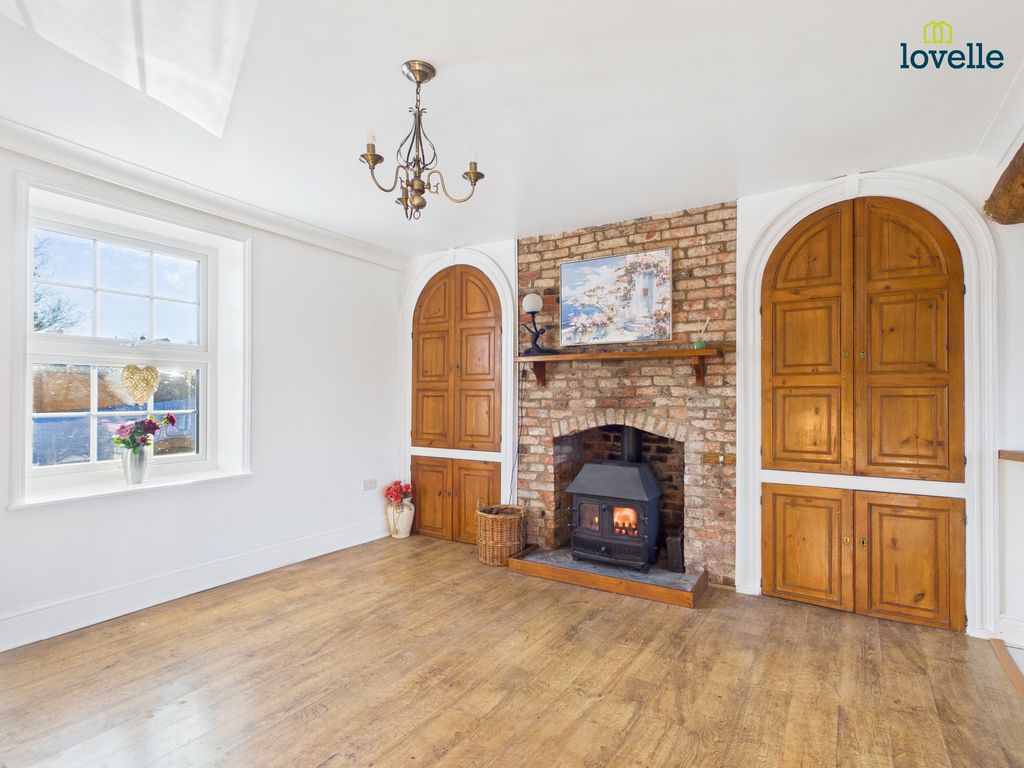 Property photo 2 of 24