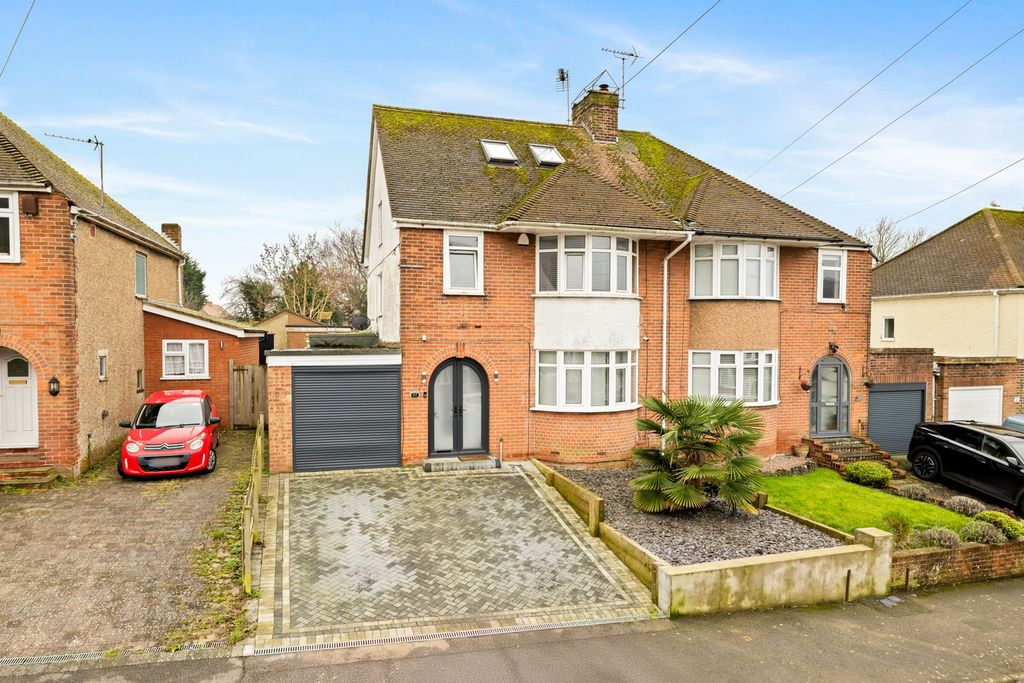 Property photo 1 of 20