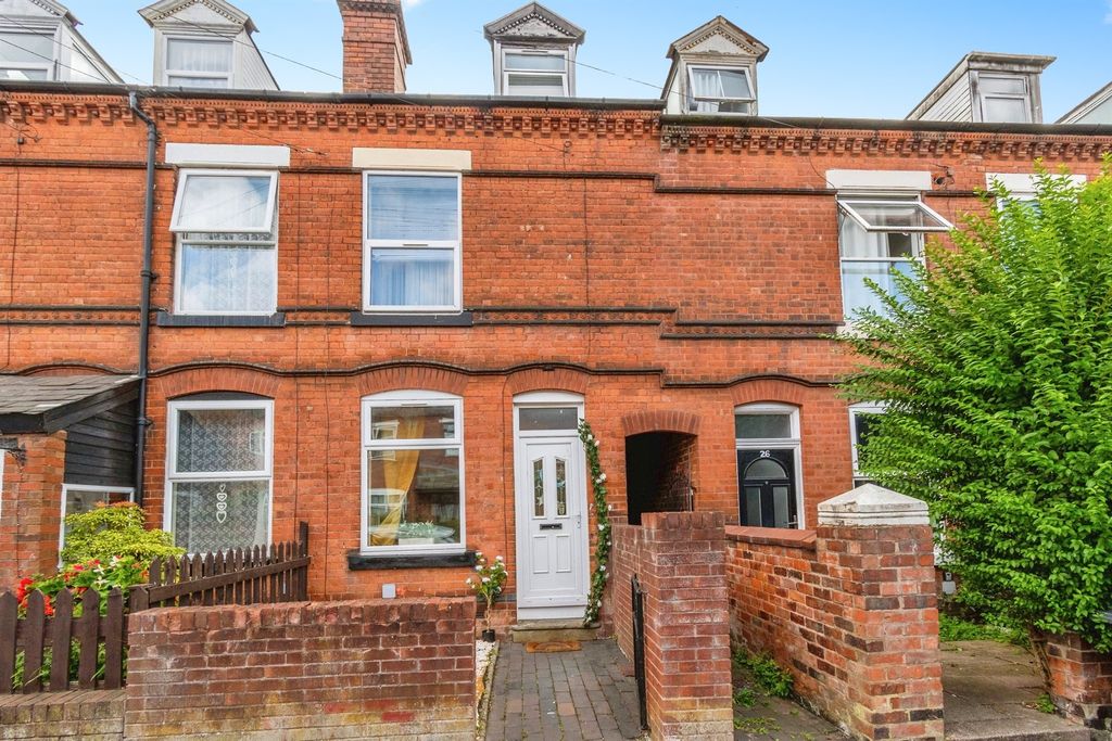 Property photo 1 of 17