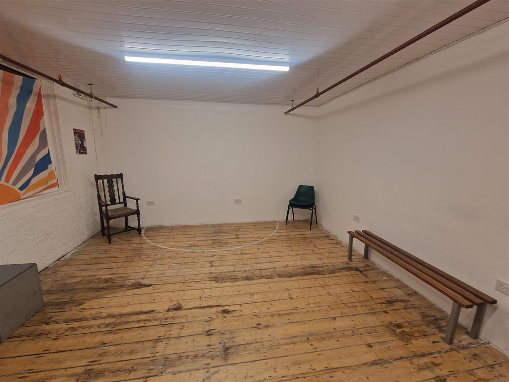 Property photo 2 of 7 4.Jpg