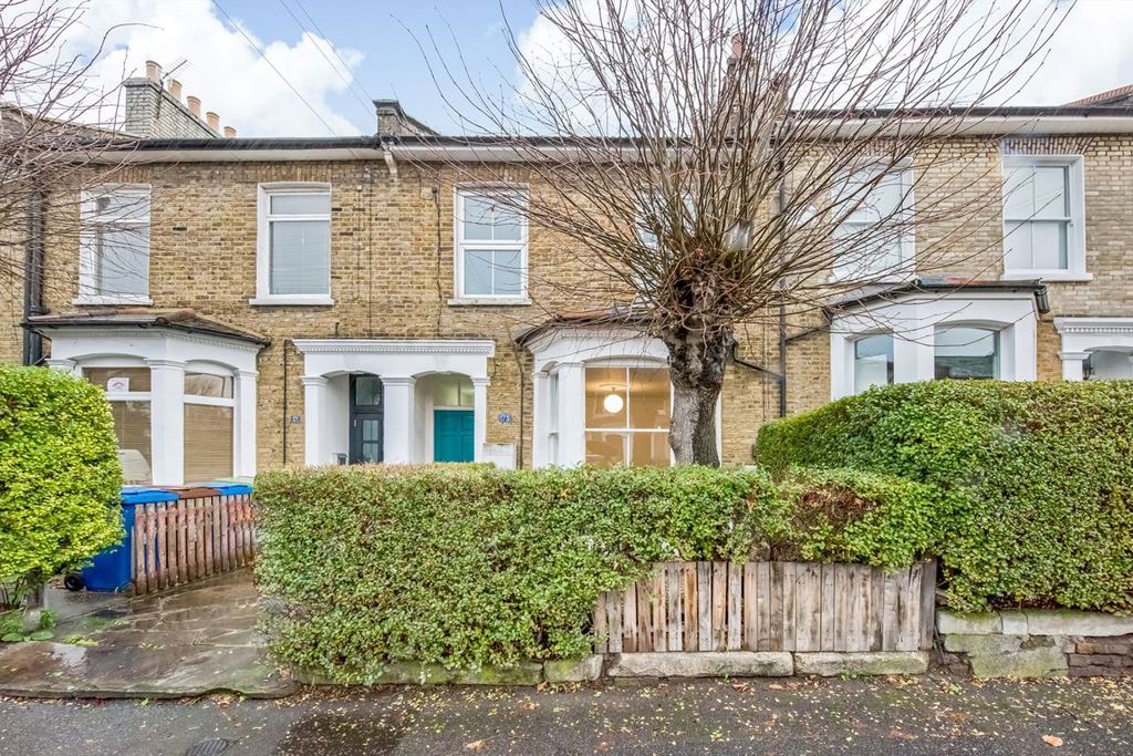 Property photo 2 of 15