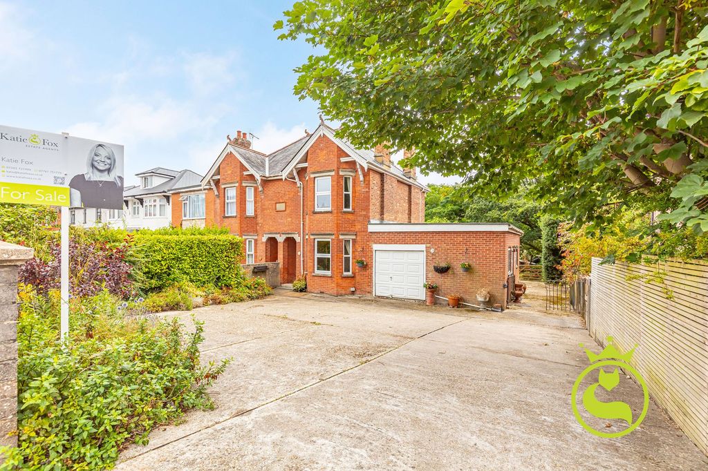 Property photo 1 of 22