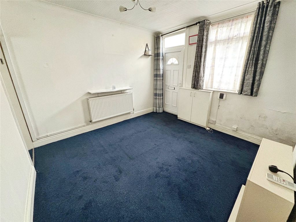 Property photo 3 of 20 Picture No. 11