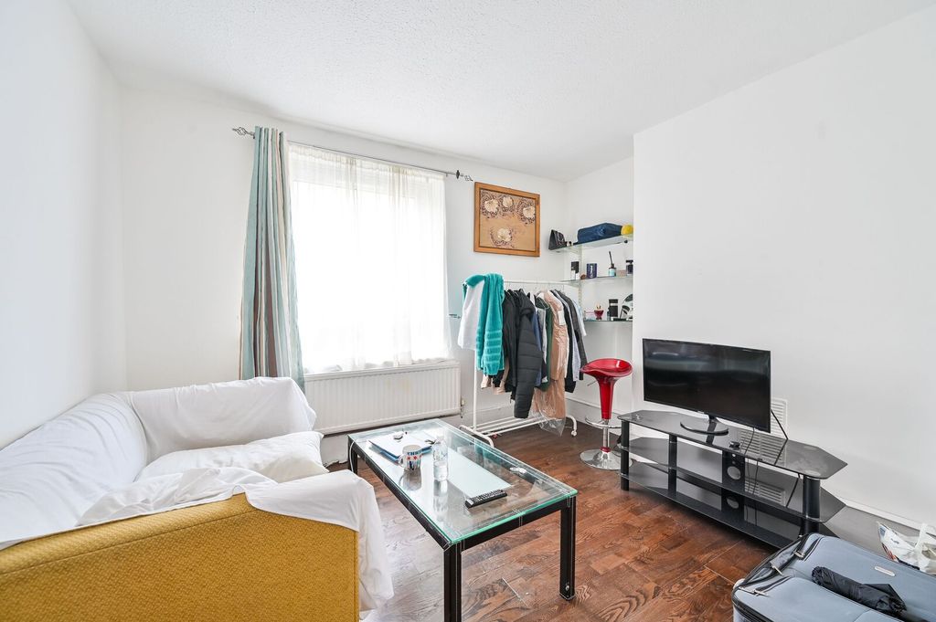 Property photo 1 of 5