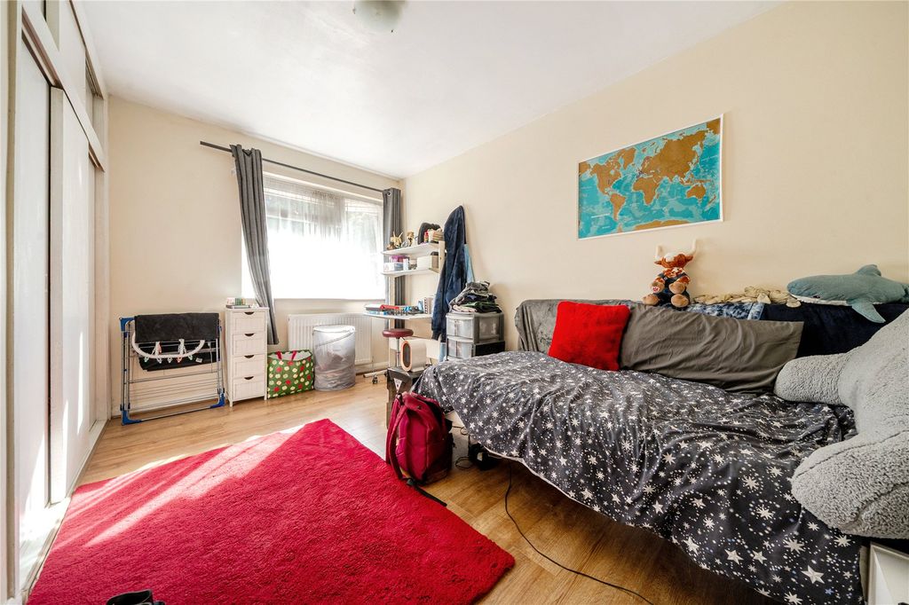 Property photo 3 of 7 Picture No. 17