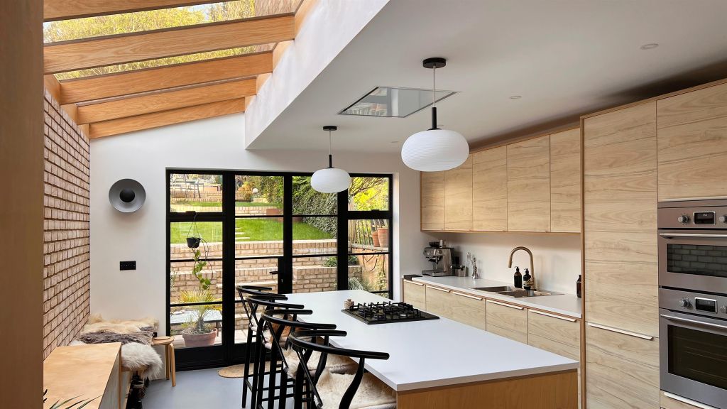 Property photo 2 of 24