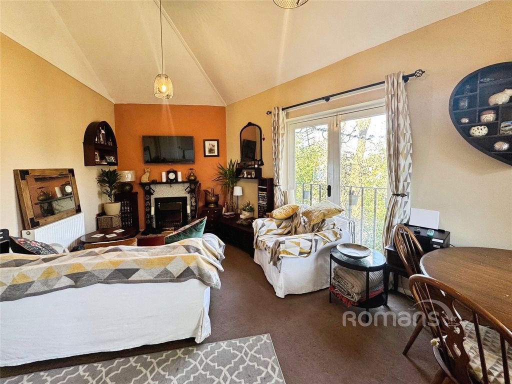 Property photo 2 of 9 Picture No. 03