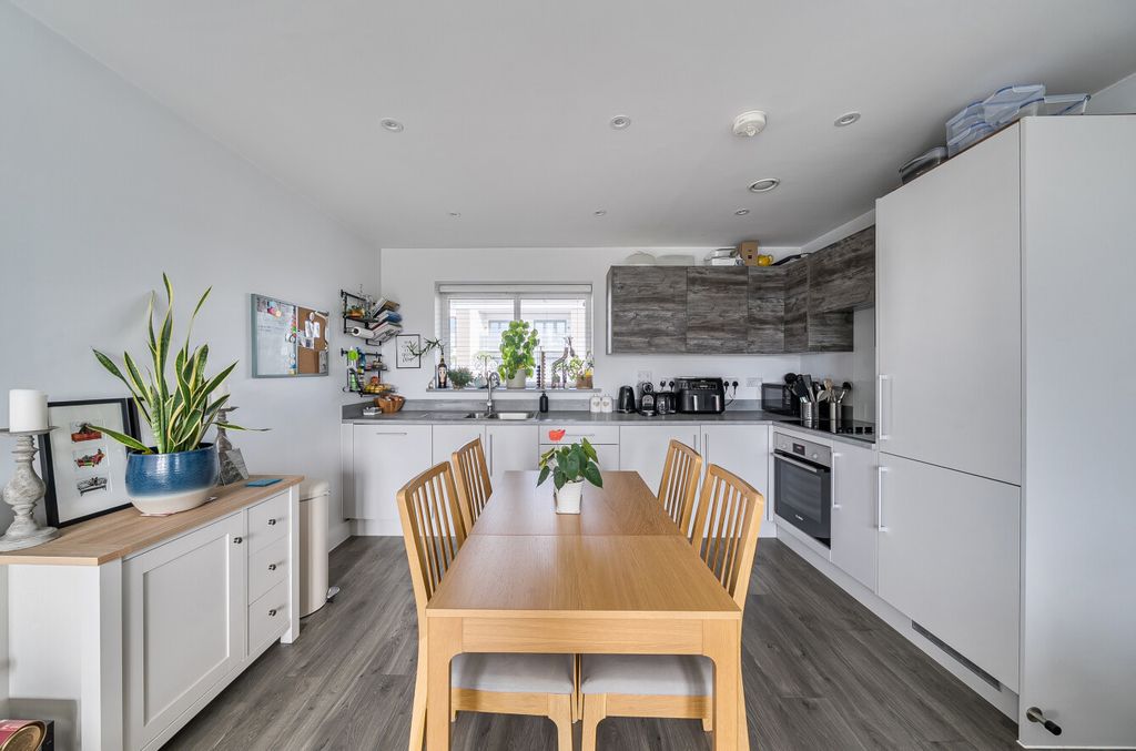 Property photo 2 of 19 Picture 2