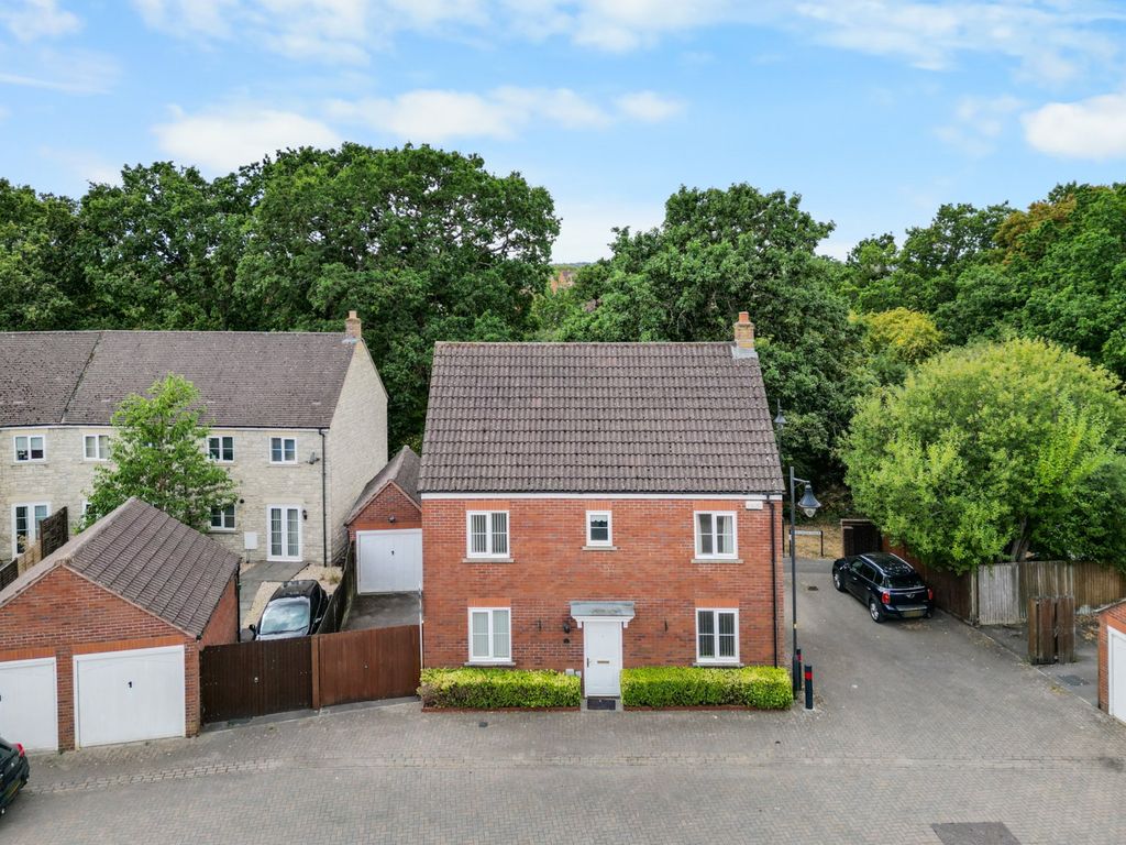 Property photo 1 of 21
