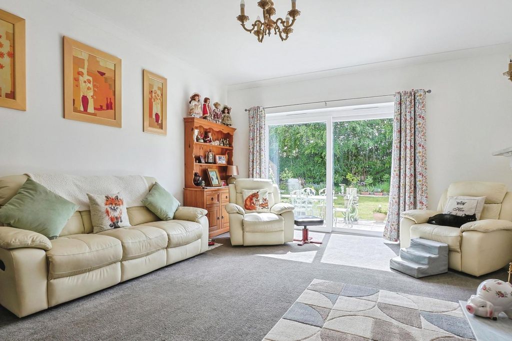 Property photo 3 of 21 Pbox-Img.Jpg
