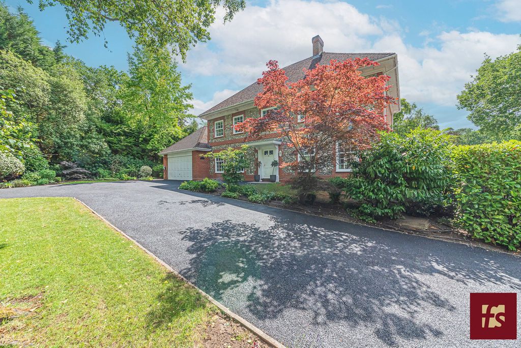 Additional image 35 of 5 bed detached house for saleTalisman Close, Crowthorne, Berkshire RG45