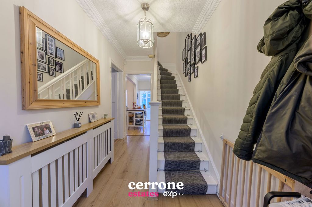 Property photo 3 of 24