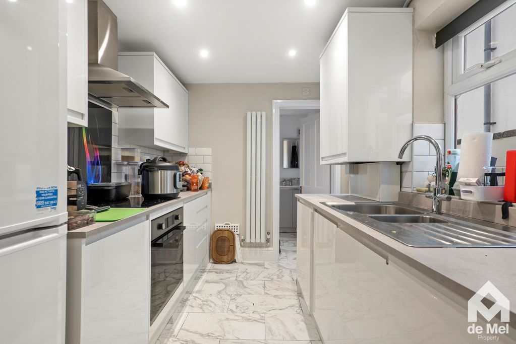 Property photo 2 of 9 Photo 5