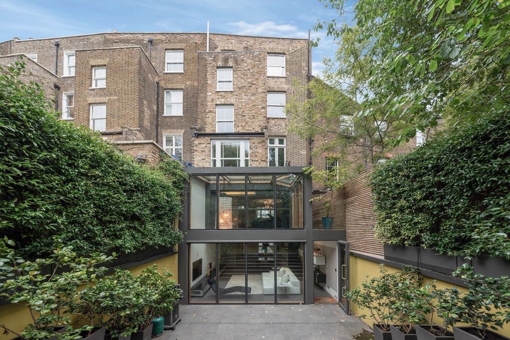 Property photo 3 of 20 Garden/Patio