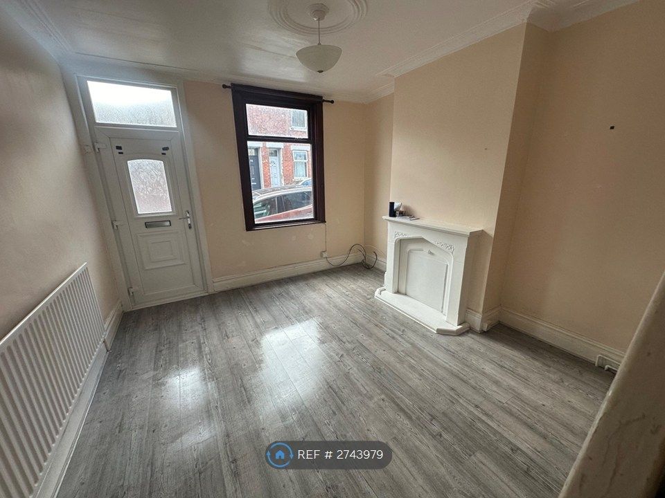 Property photo 2 of 9 Living Room