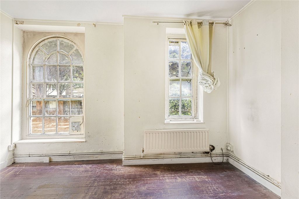 Property photo 2 of 14 Picture No. 07