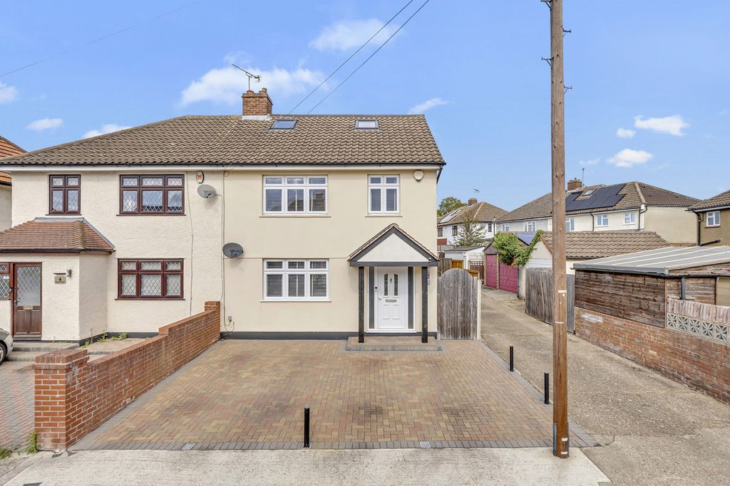 Property photo 1 of 25