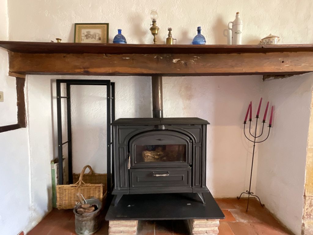 Property photo 3 of 25