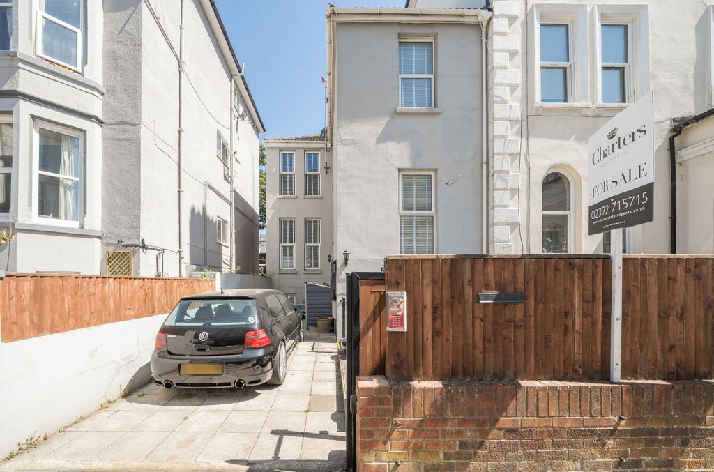 Property photo 1 of 19 1498293-16-6A678B...