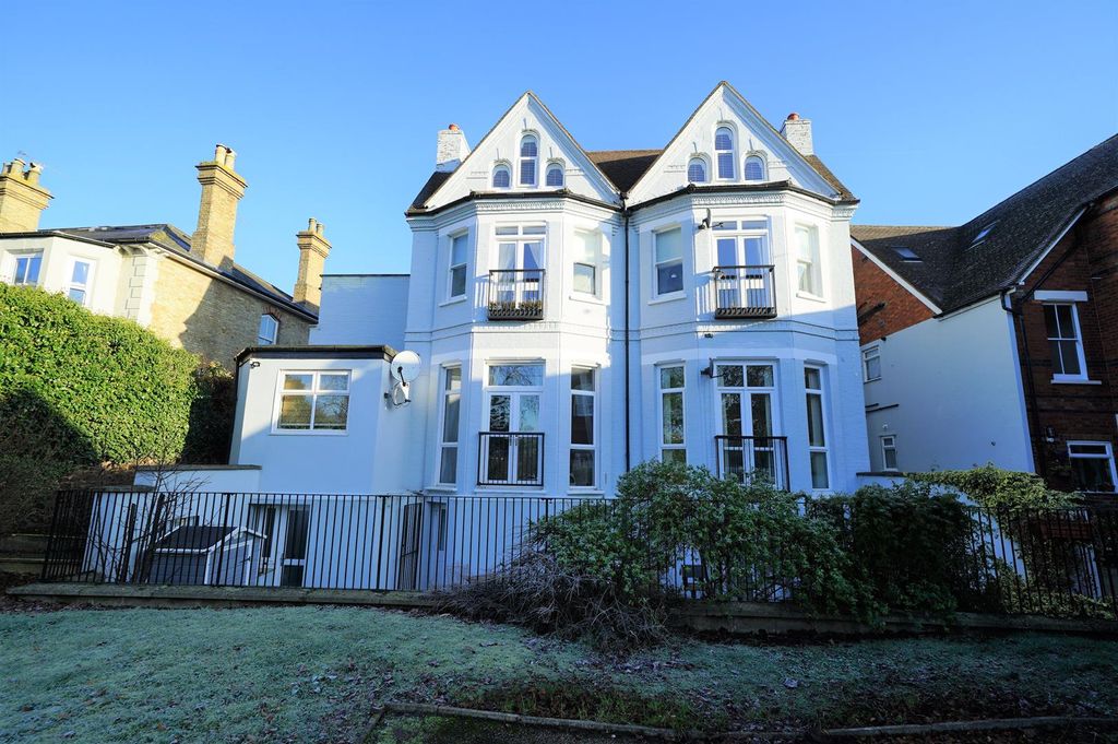Property photo 1 of 7