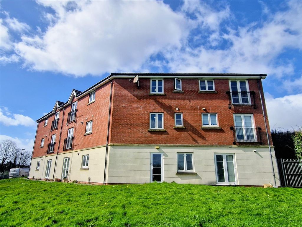 Property photo 1 of 16 Ecc29A55-Ebb1-468F-9Eee-De892Ab0814B~1.Jpg