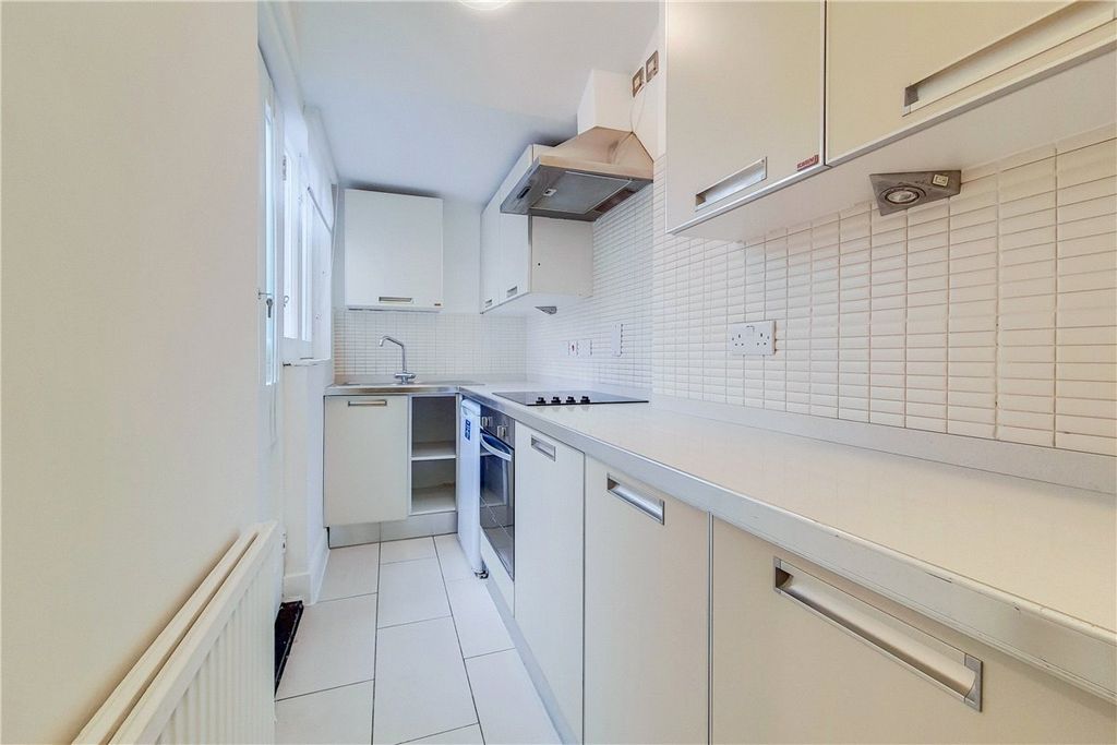 Property photo 3 of 10 Picture No. 14