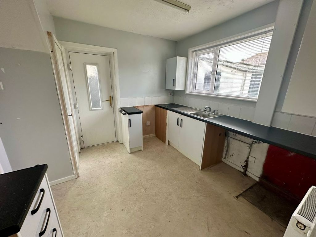 Property photo 3 of 10 Image 3