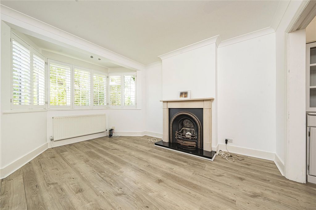 Property photo 2 of 18 Picture No. 19