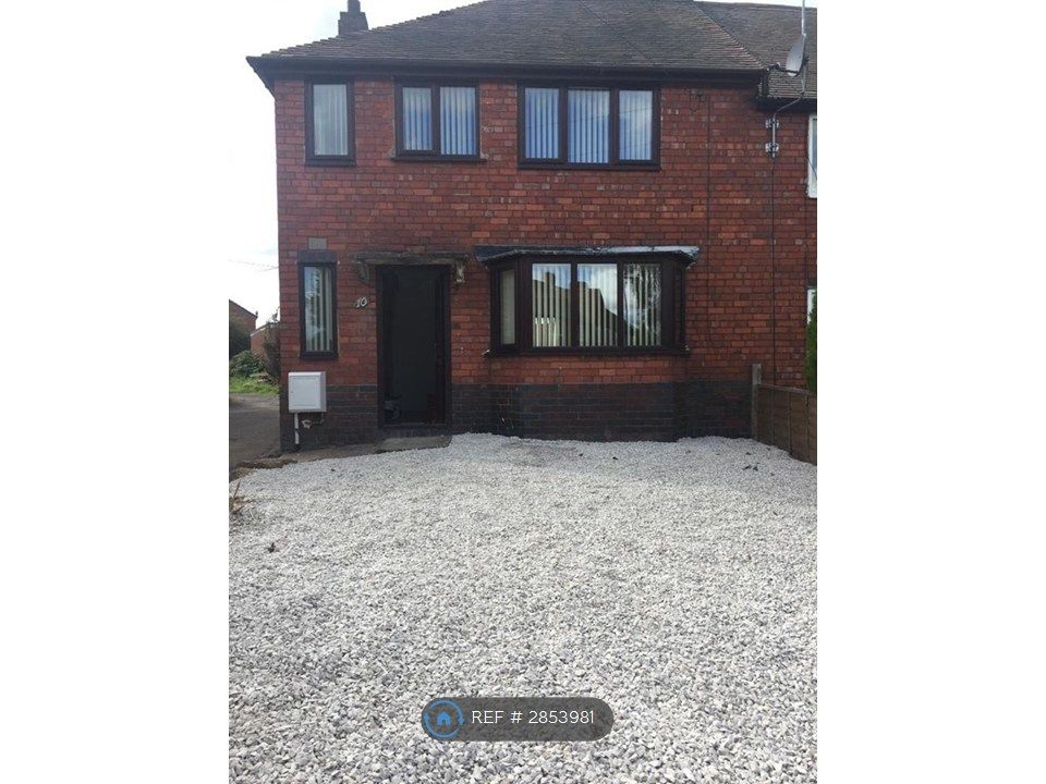 Property photo 2 of 32