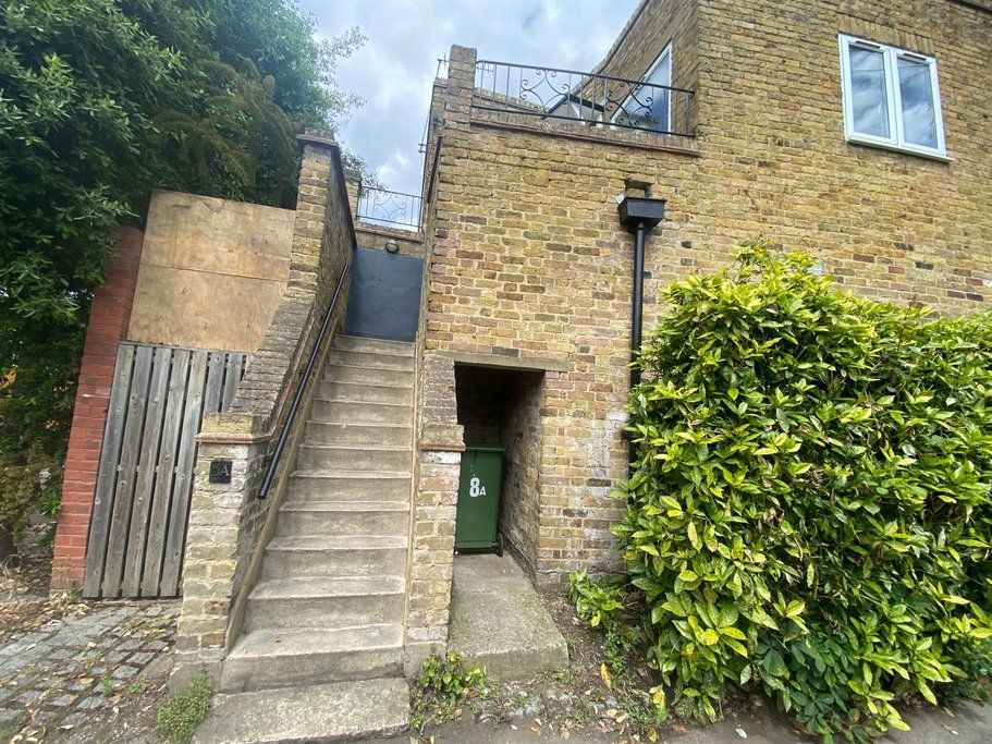 Property photo 3 of 11