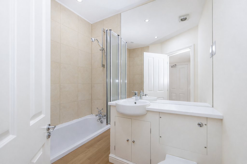 Property photo 3 of 4