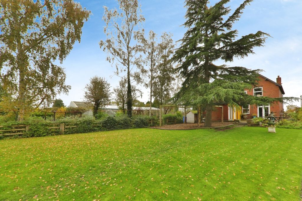 Property photo 1 of 25 2782905