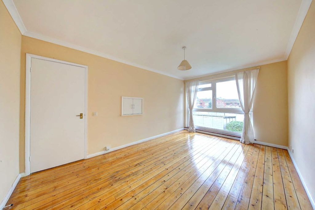 Property photo 2 of 3