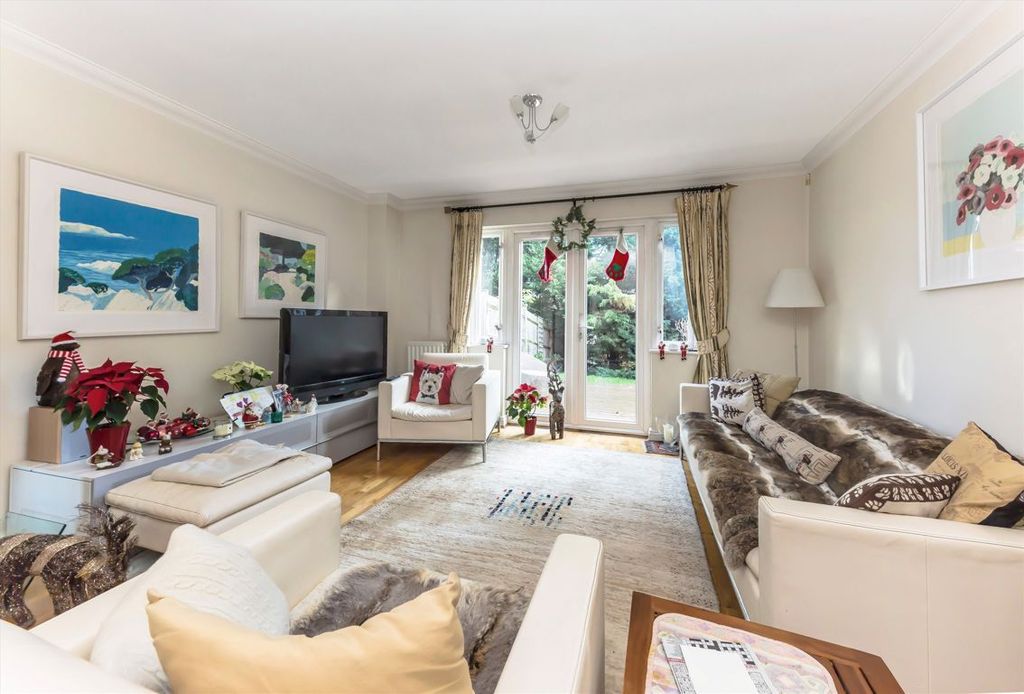 Property photo 2 of 7